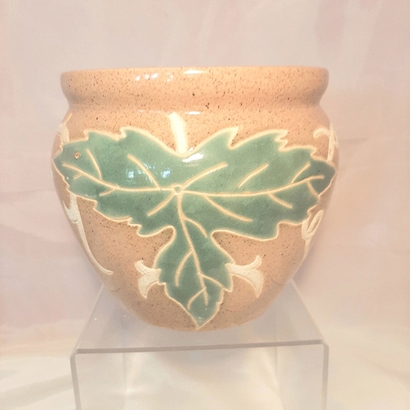 Signed Art Pottery Vase/Planter. Relief Textured Grapes/Leaves. Speckled Glaze - Picture 3 of 6